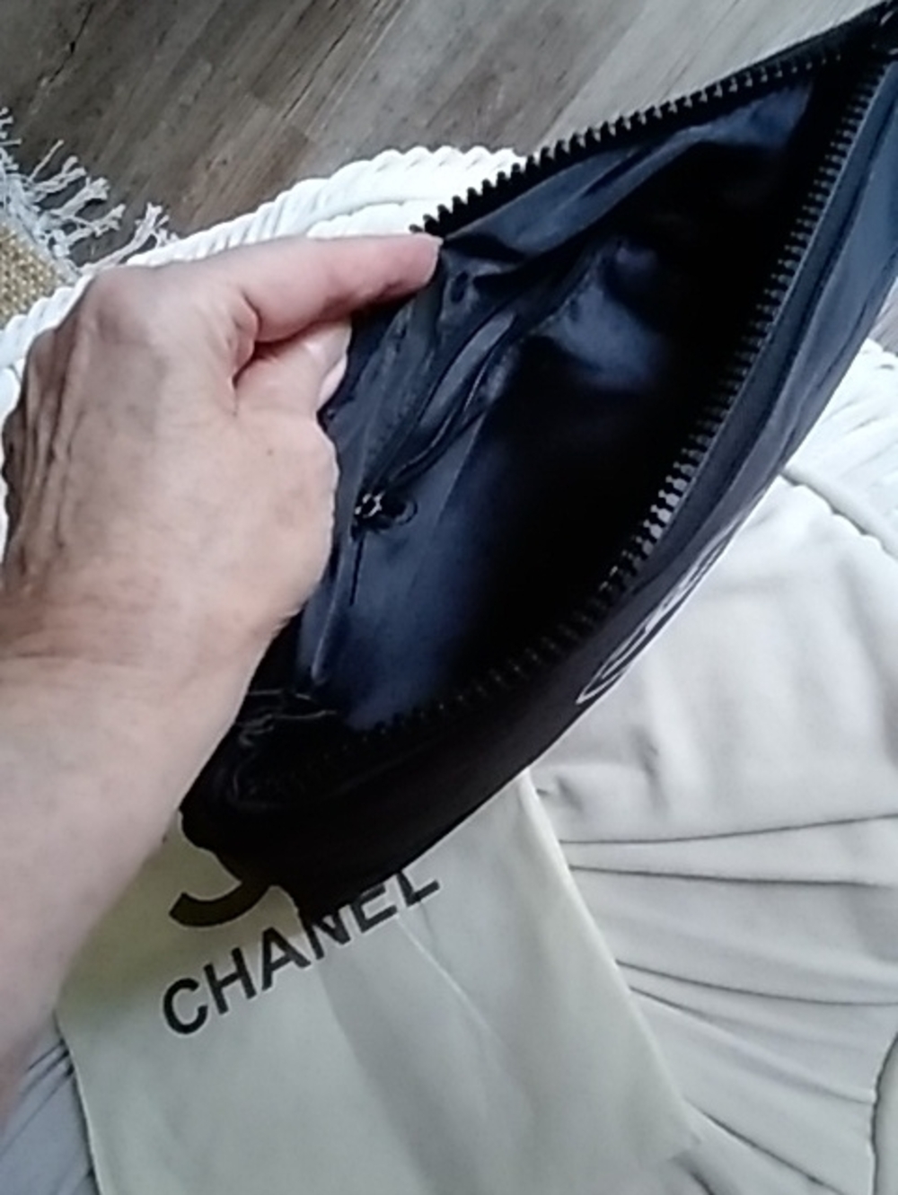 NWOT... FASHION Black Nylon Pouch with White Logo - Picture 4 of 4